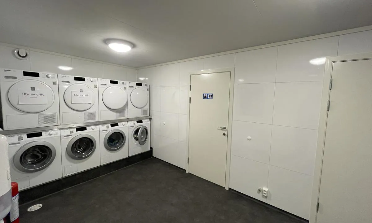Stord Leirvik: 4 vaskemaskiner og 4 tørketromler tilgjengelig i samitørbygget