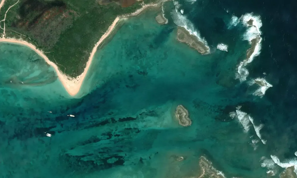 Flyfoto av Strachan Cay Anchorage