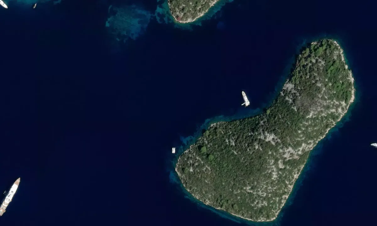 Flyfoto av Tajnik 1