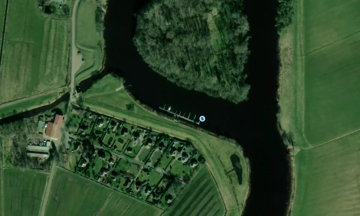 Satelite image of Tileburg Club Pontoon