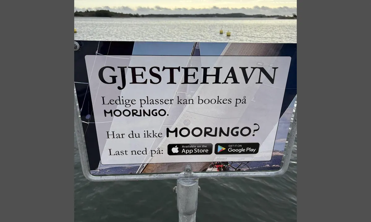 Tønsberg seilforening: {"base": "no", "no": "B\u00e5ser kan bookes via app", "se": "Platser kan bokas via app", "en": "Berths can be booked via app", "da": "B\u00e5se kan bookes via app", "fr": "Les postes peuvent \u00eatre r\u00e9serv\u00e9s via une application", "de": "Liegepl\u00e4tze k\u00f6nnen \u00fcber die App gebucht werden", "es": "Los puestos pueden reservarse a trav\u00e9s de la aplicaci\u00f3n", "it": "Le baie possono essere prenotate tramite app", "pt": "Baias podem ser reservadas via app", "nl": "Ligplaatsen kunnen via de app gereserveerd worden", "pl": "Miejsca cumownicze mo\u017cna rezerwowa\u0107 przez aplikacj\u0119", "uk": "\u041f\u0440\u0438\u0447\u0430\u043b\u0438 \u043c\u043e\u0436\u043d\u0430 \u0437\u0430\u0431\u0440\u043e\u043d\u044e\u0432\u0430\u0442\u0438 \u0447\u0435\u0440\u0435\u0437 \u0434\u043e\u0434\u0430\u0442\u043e\u043a", "ro": "Locurile de acostare pot fi rezervate prin aplica\u021bie", "tr": "Rezervasyonlar uygulama \u00fczerinden yap\u0131labilir", "el": "\u039f\u03b9 \u03b8\u03ad\u03c3\u03b5\u03b9\u03c2 \u03c3\u03ba\u03b1\u03c6\u03ce\u03bd \u03bc\u03c0\u03bf\u03c1\u03bf\u03cd\u03bd \u03bd\u03b1 \u03ba\u03c1\u03b1\u03c4\u03b7\u03b8\u03bf\u03cd\u03bd \u03bc\u03ad\u03c3\u03c9 \u03c4\u03b7\u03c2 \u03b5\u03c6\u03b1\u03c1\u03bc\u03bf\u03b3\u03ae\u03c2", "cs": "Kotvi\u0161t\u011b lze rezervovat p\u0159es aplikaci", "hu": "Bokszokat az alkalmaz\u00e1son kereszt\u00fcl lehet foglalni", "fi": "Veneenvuokraus voidaan varata sovelluksen kautta", "bg": "\u0421\u043e\u0441\u0442\u0440\u0430\u0434\u0438\u0442\u0435 \u043c\u043e\u0433\u0430\u0442 \u0434\u0430 \u0441\u0435 \u0440\u0435\u0437\u0435\u0440\u0432\u0438\u0440\u0430\u0442 \u0447\u0440\u0435\u0437 \u043f\u0440\u0438\u043b\u043e\u0436\u0435\u043d\u0438\u0435", "sr": "\u041f\u0440\u0438\u0432\u0435\u0437\u0438\u0448\u0442\u0430 \u0441\u0435 \u043c\u043e\u0433\u0443 \u0440\u0435\u0437\u0435\u0440\u0432\u0438\u0441\u0430\u0442\u0438 \u043f\u0443\u0442\u0435\u043c \u0430\u043f\u043b\u0438\u043a\u0430\u0446\u0438\u0458\u0435", "et": "Sadamakohad saab broneerida rakenduse kaudu", "lv": "St\u0101vvietas var rezerv\u0113t, izmantojot lietotni", "lt": "Laiv\u0173 vietos gali b\u016bti rezervuotos per program\u0117l\u0119"}