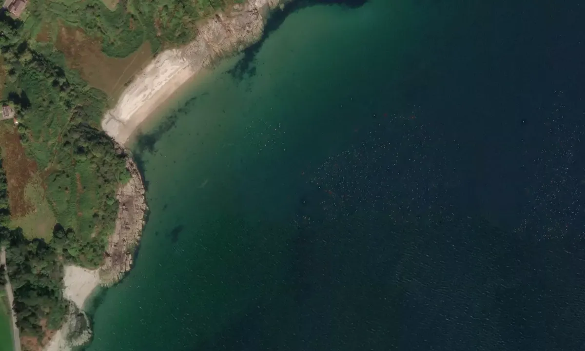 Flyfoto av Torrisdale Bay