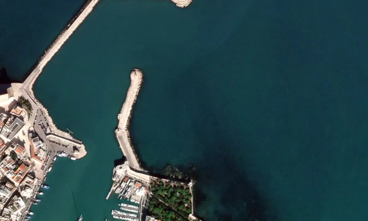 Flyfoto av Trani