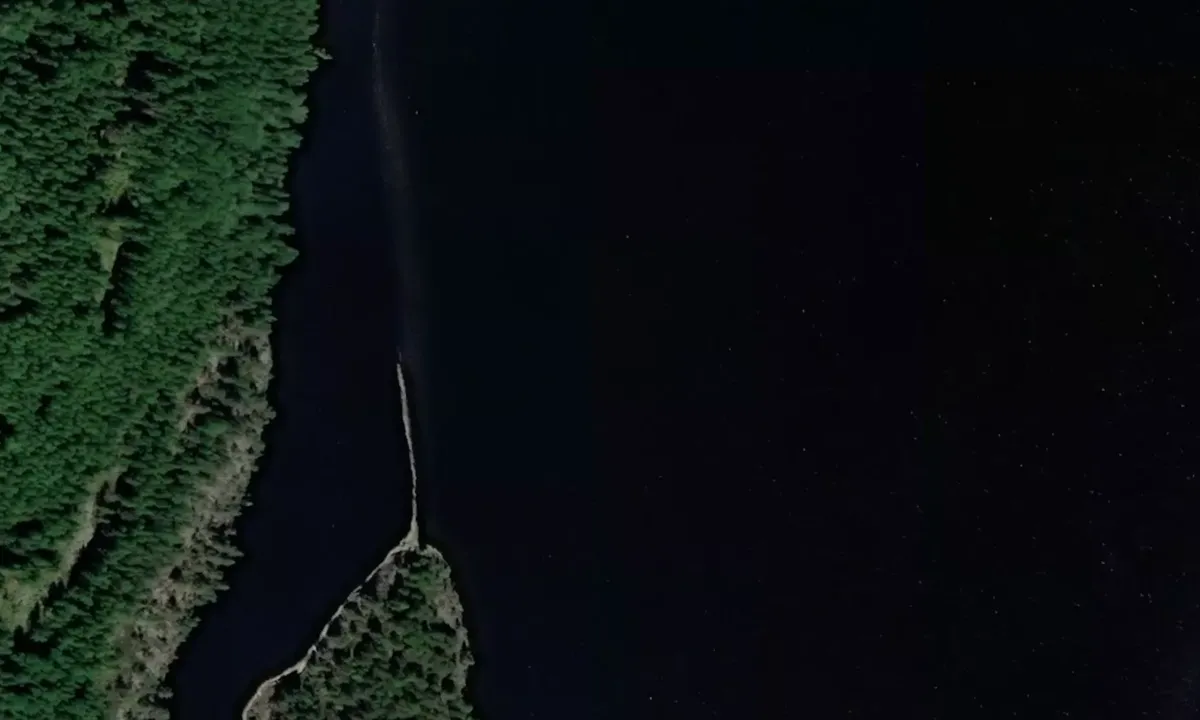 Satelite image of Trollön