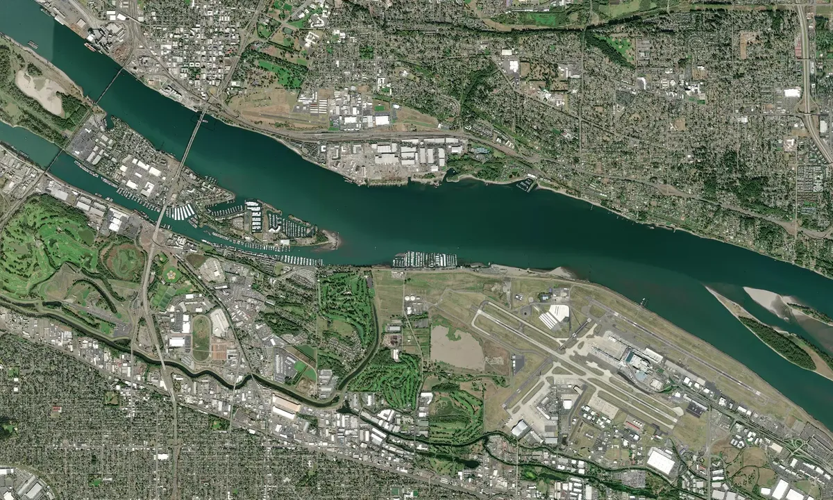 Flyfoto av Tyee Yacht Club - Multnomah