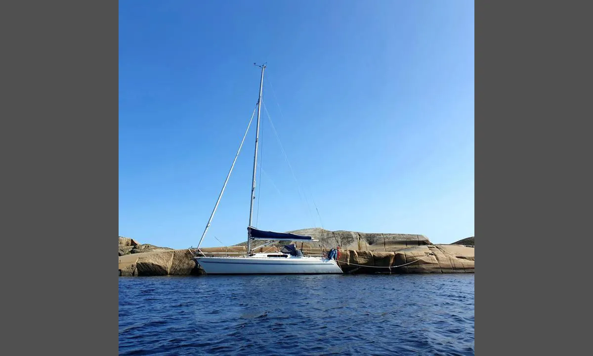 Uleholmene og kløvningen: {"base": "no", "no": "Uleholmen", "se": "Uleholmen", "en": "Uleholmen", "da": "Uleholmen"}