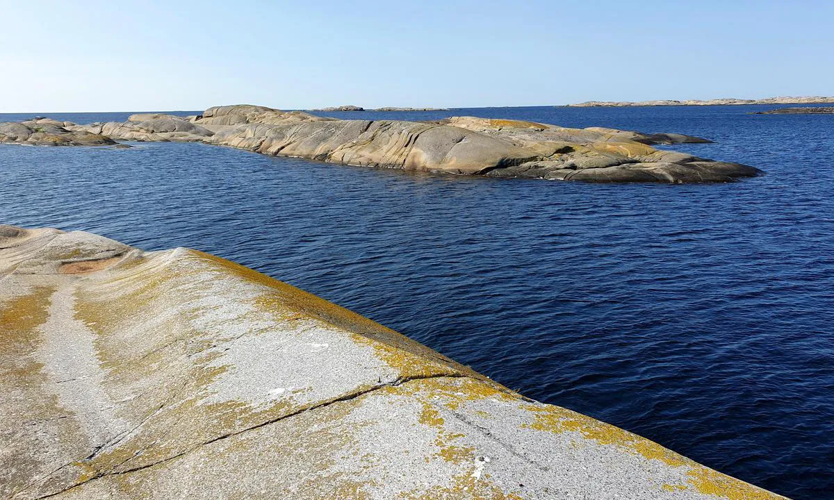 Uleholmene og kløvningen: {"base": "no", "no": "Uleholmen", "se": "Uleholmen", "en": "Uleholmen", "da": "Uleholmen"}