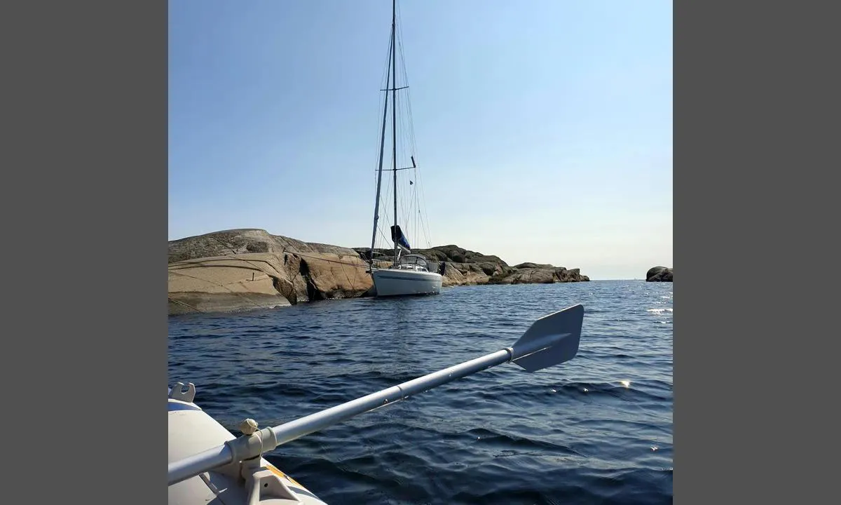 Uleholmene og kløvningen: {"base": "no", "no": "Uleholmen", "se": "Uleholmen", "en": "Uleholmen", "da": "Uleholmen"}