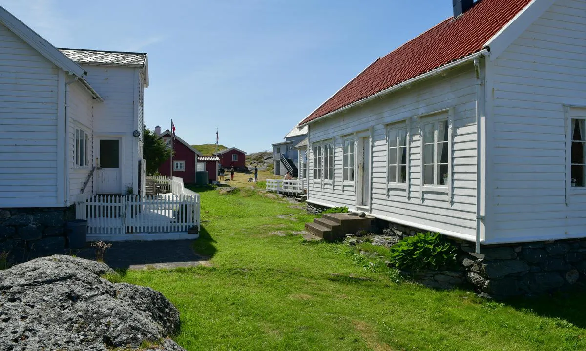 Utvær: Please take care and not disturb whwn walking between houses.