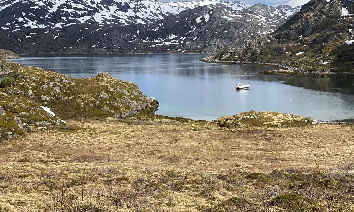 God beskyttelse for søraust «landvind» i Valbukta.