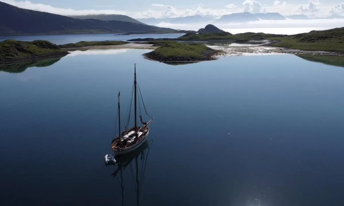 Valen i Kipparfjorden: Mot sørøst