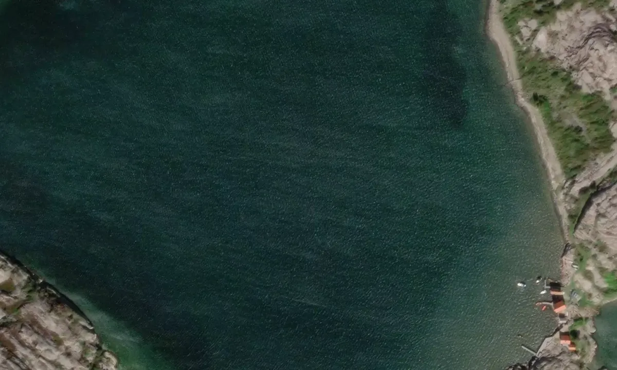 Flyfoto av Valön Långö