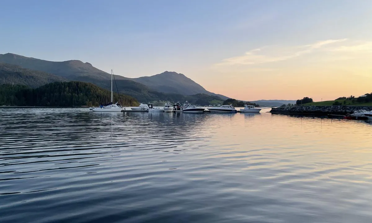 Valsøytunet Marina og Gjestebrygge: Betongbrygge