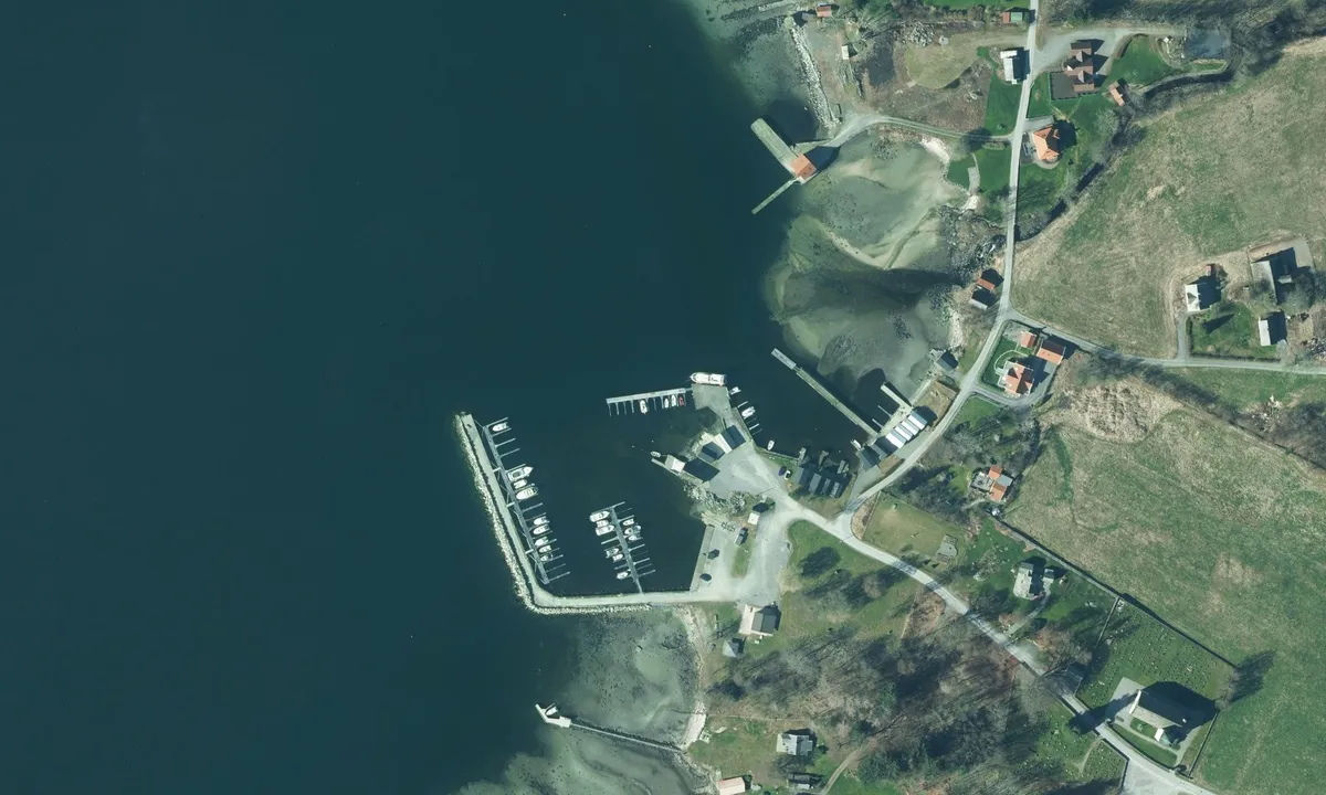 Flyfoto av Vikebygd Motorbåtforening