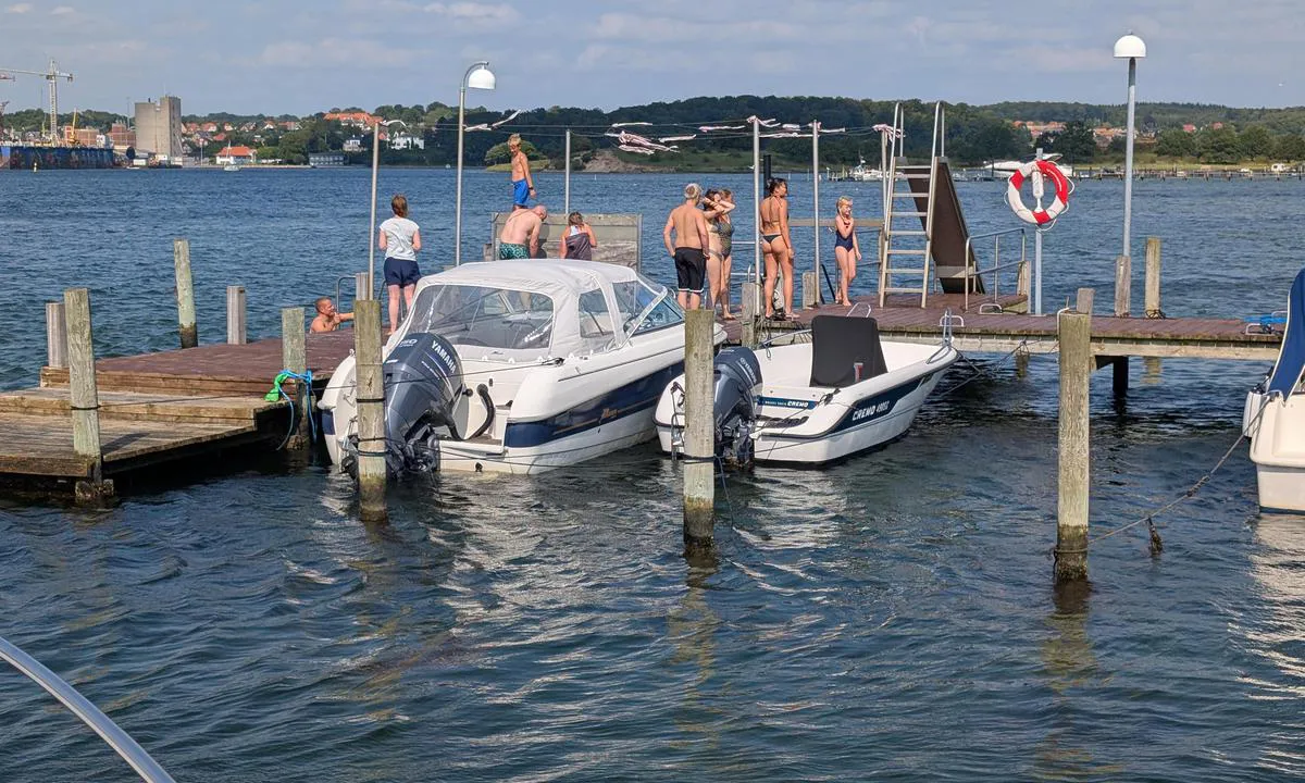 Vindeby Lystbådehavn - Svendborg: Badebro