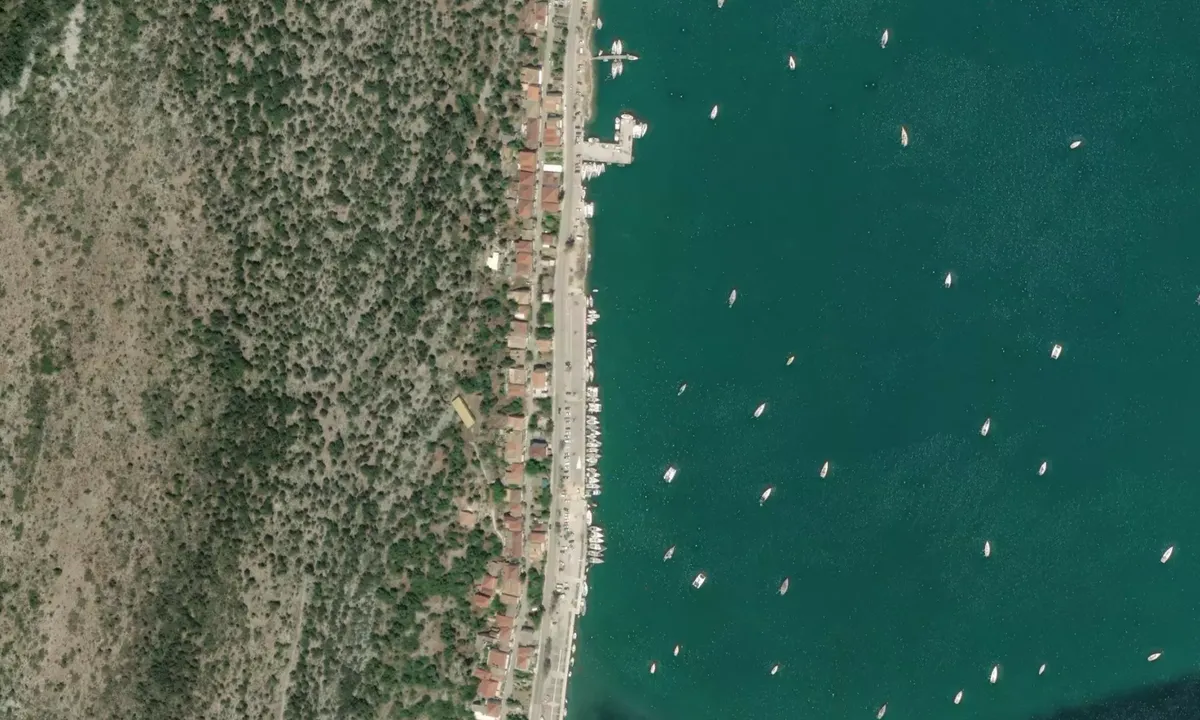Flyfoto av Vliho Yacht Club