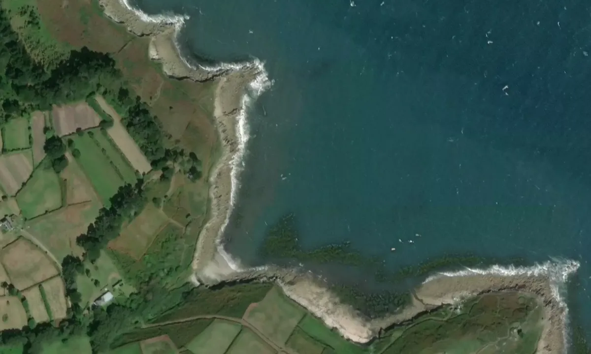 Flyfoto av Watermill Cove
