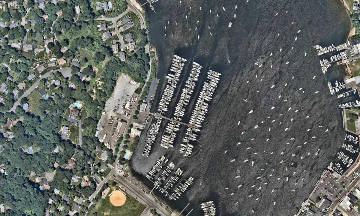 Flyfoto av West Shore Marina