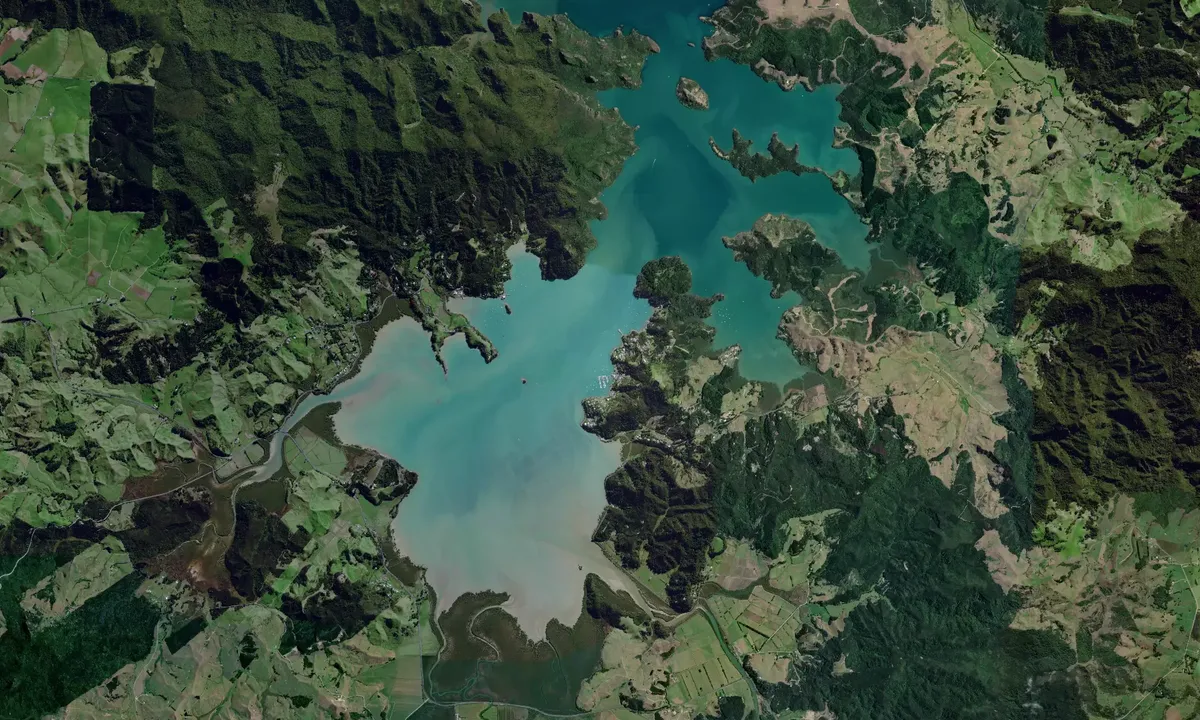 Flyfoto av Whangaroa Marina 1
