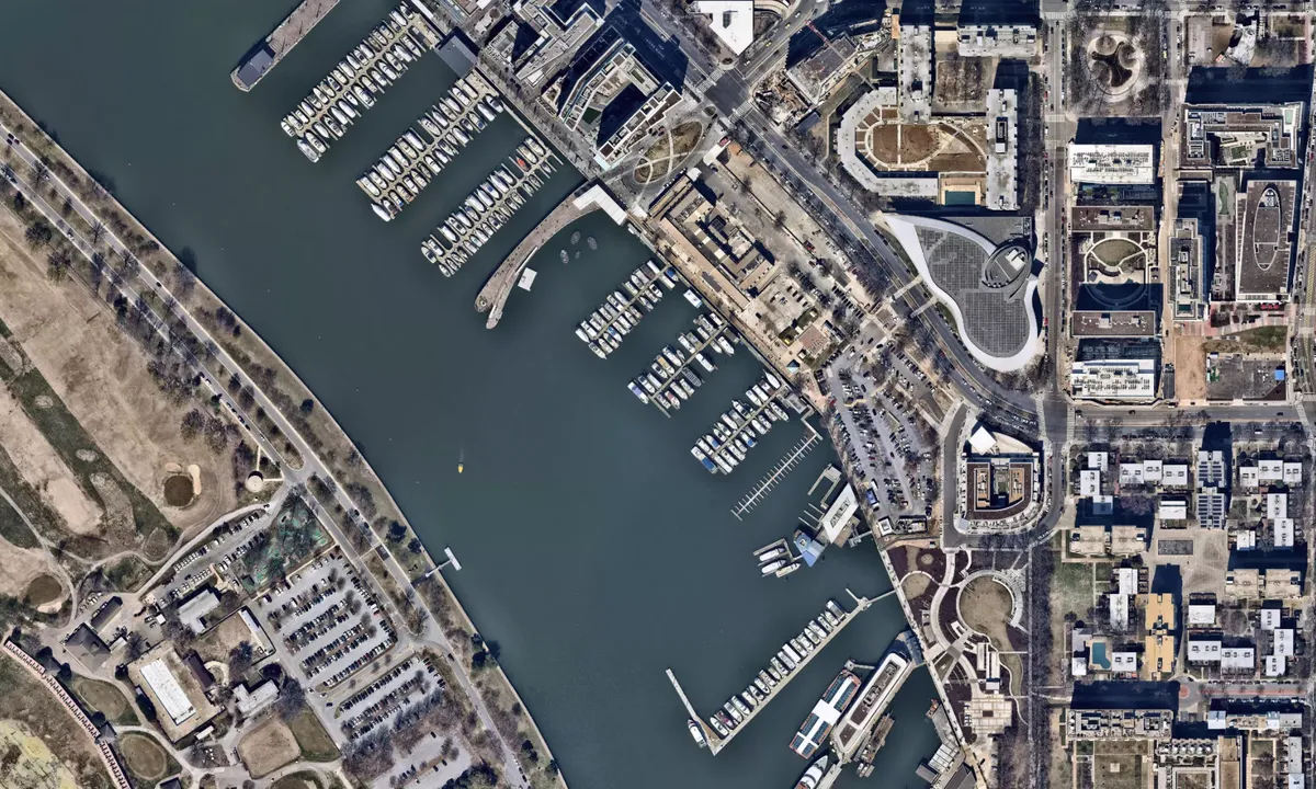 Flyfoto av Wharf Marina formerly Gangplank Marina