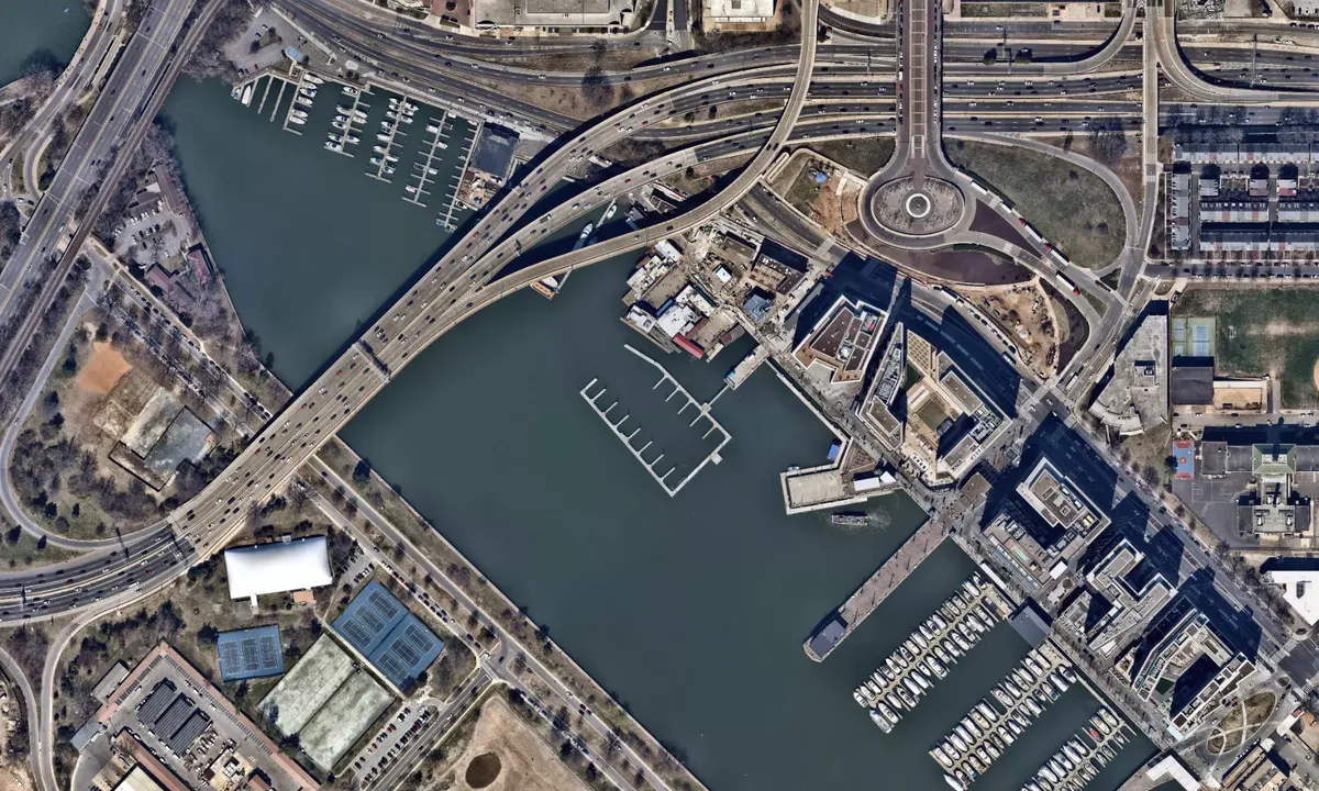 Flyfoto av Wharf Market Docks