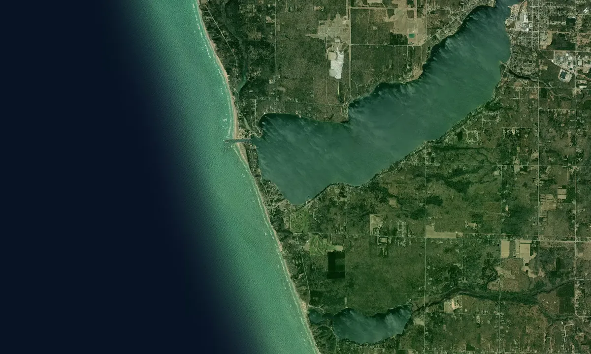 Flyfoto av White Lake (southwest)