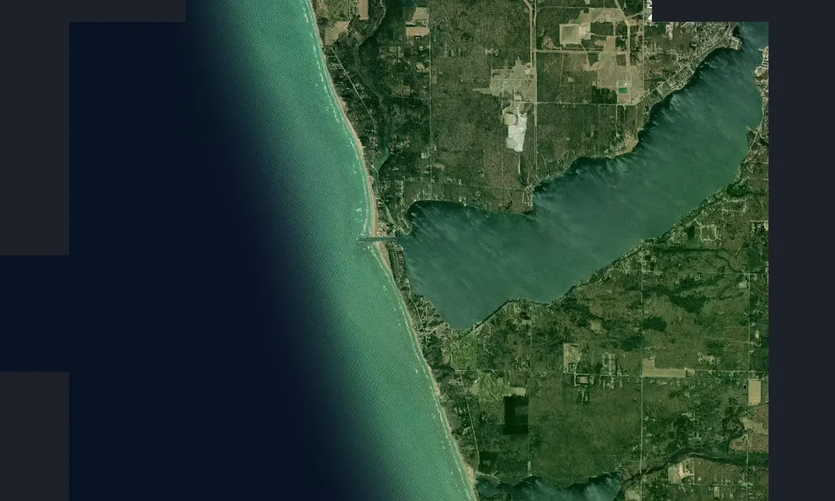 Flyfoto av White Lake (west)