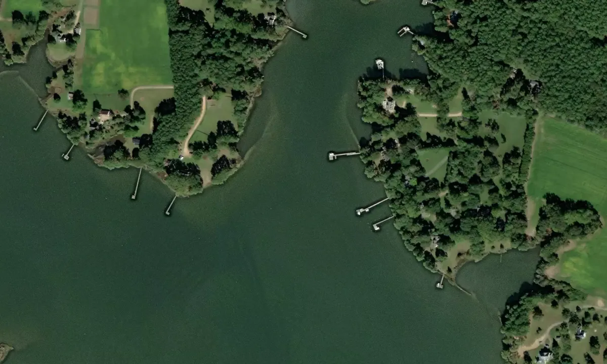 Flyfoto av Woodas Creek Cove