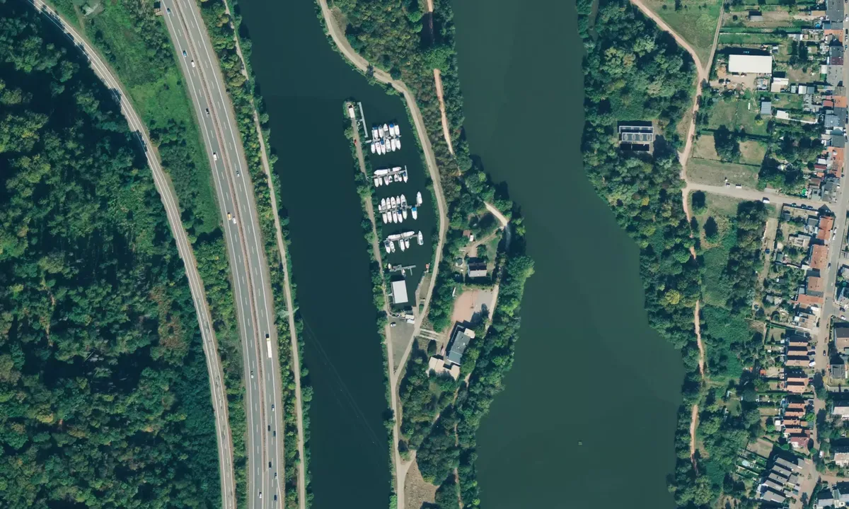 Satelite image of Yachthafen Dillingen