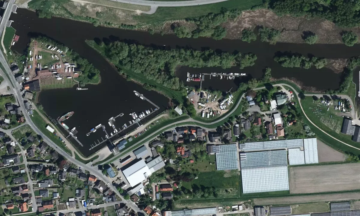 Flyfoto av Yachthafen Ilmenau 1