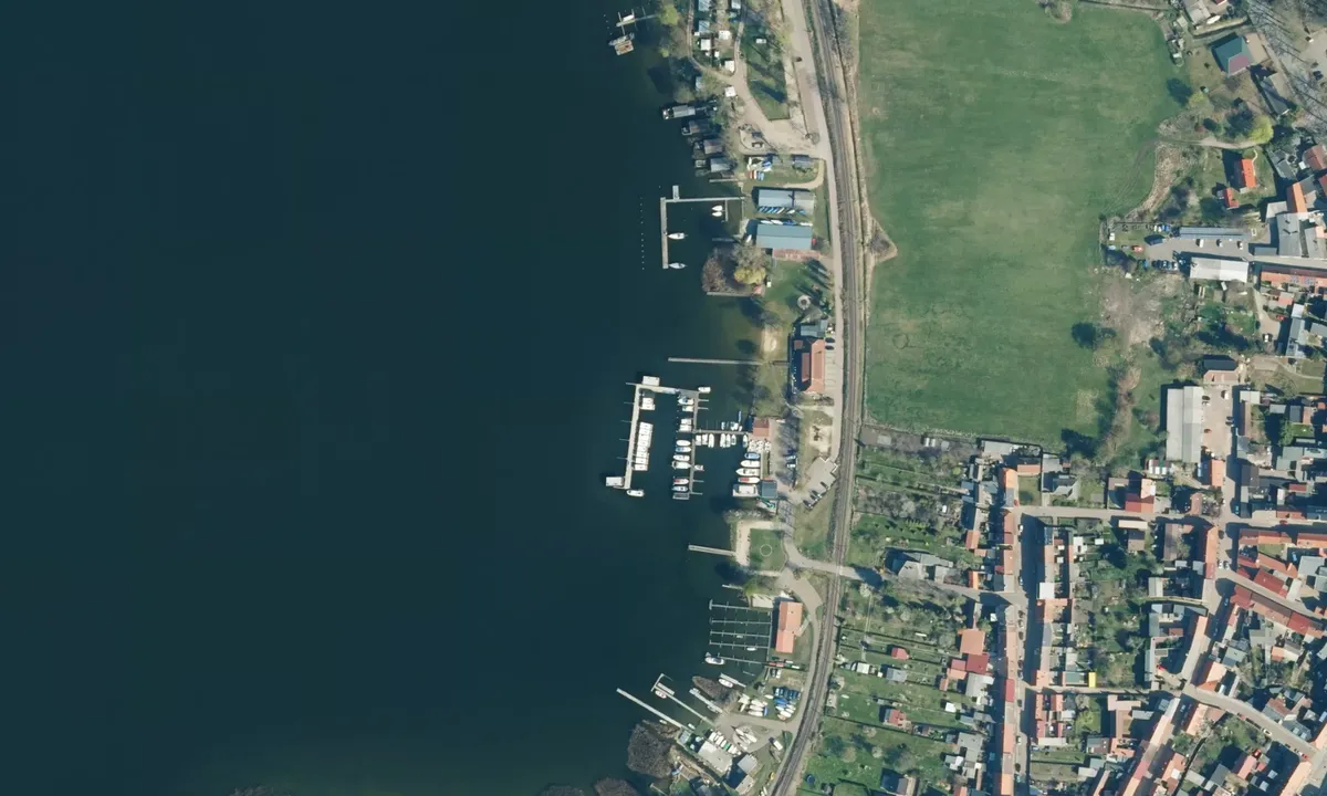 Flyfoto av Yachthafen Lindow 1