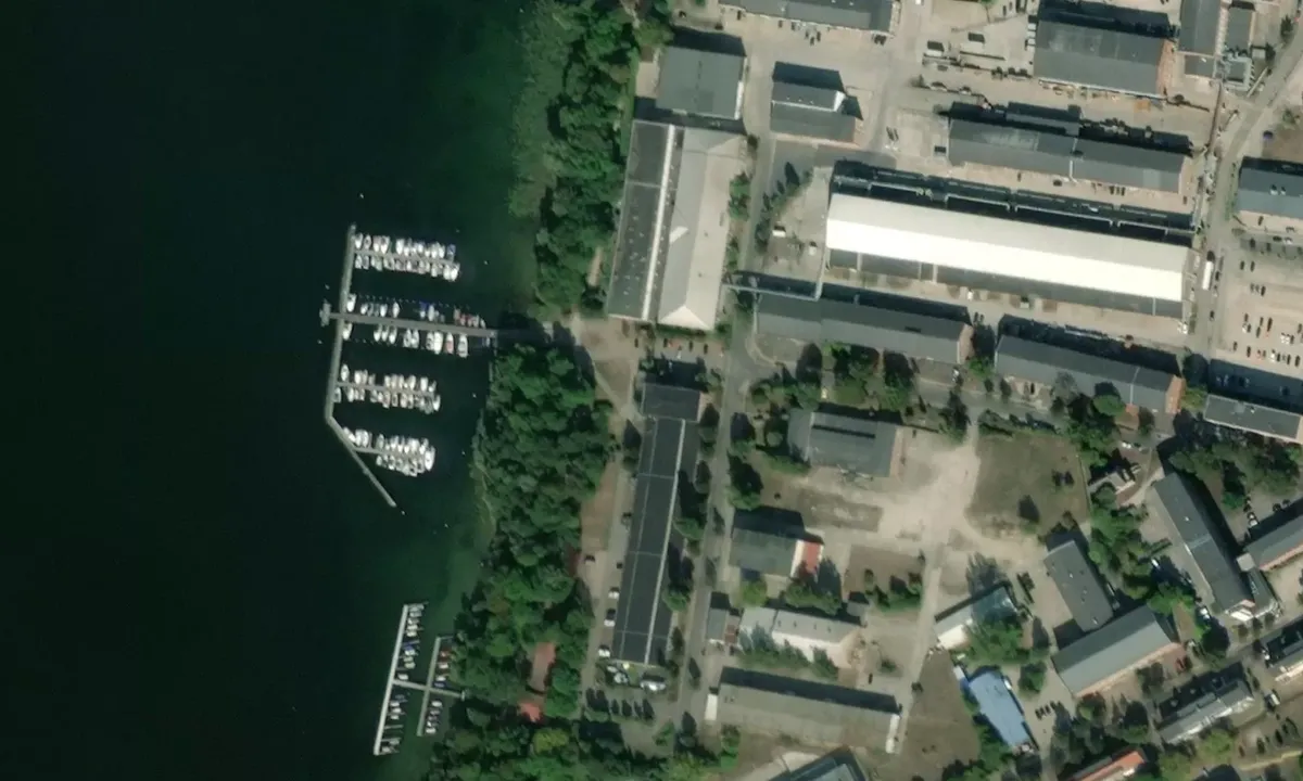 Satelite image of Yachthafen Neubrandenburg