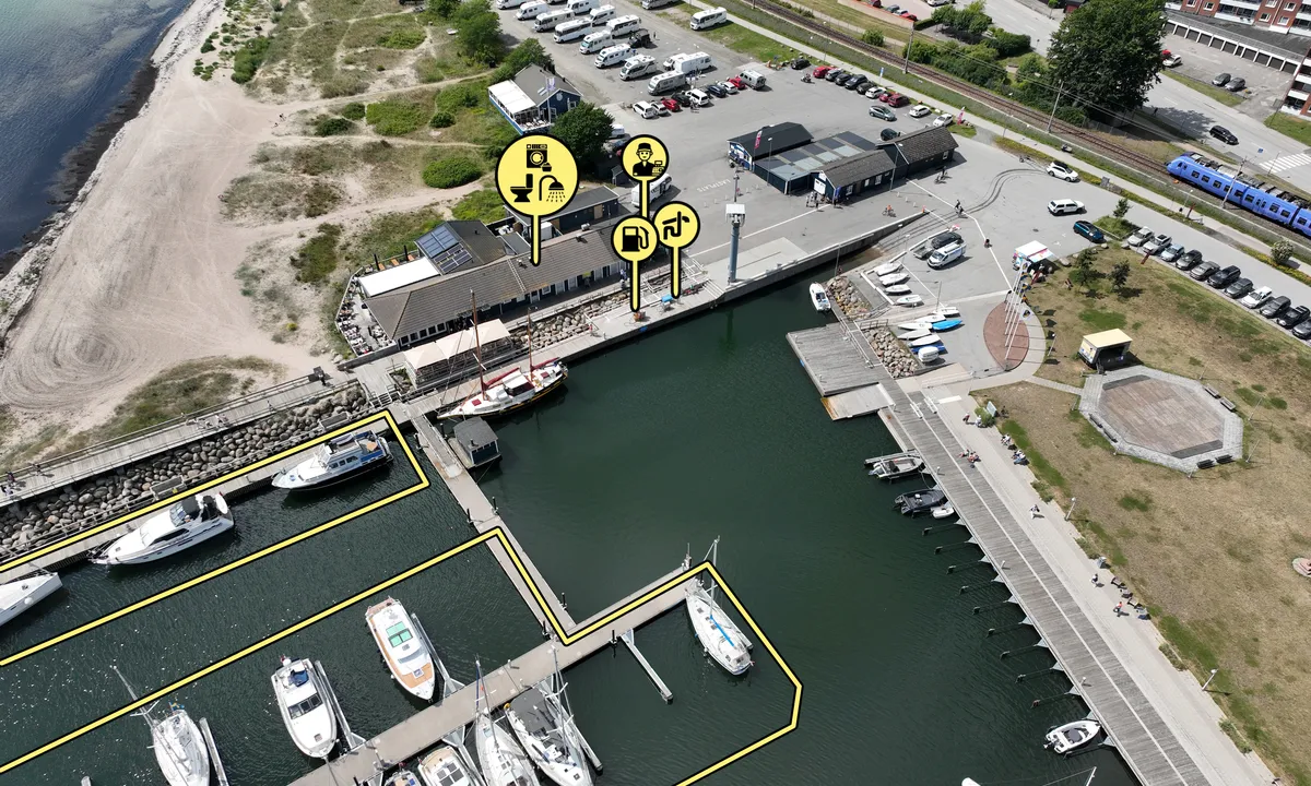 Ystad Gästhamn: {"base": "no", "no": "Servicehus og drivstoffylling innenfor gjestebryggene.", "se": "Servicehus och br\u00e4nslep\u00e5fyllning innanf\u00f6r g\u00e4stbryggorna.", "en": "Service house and fuel filling inside the guest docks.", "da": "Servicehus og br\u00e6ndstofp\u00e5fyldning inden for g\u00e6stebroerne.", "fr": "Maison de service et ravitaillement en carburant \u00e0 l'int\u00e9rieur des pontons pour visiteurs.", "de": "Servicehaus und Kraftstoffbetankung innerhalb der G\u00e4stepier.", "es": "Casa de servicios y suministro de combustible dentro de los muelles para visitantes.", "it": "Casa dei servizi e rifornimento di carburante all'interno dei pontili per ospiti.", "pt": "Casa de servi\u00e7os e abastecimento de combust\u00edvel dentro dos molhes de visitantes.", "nl": "Servicehuis en tankstation binnen de gaststeiger.", "pl": "Budynek serwisowy i tankowanie paliwa w obr\u0119bie przystani go\u015bcinnej.", "uk": "\u0411\u0443\u0434\u0438\u043d\u043e\u043a \u0441\u0435\u0440\u0432\u0456\u0441\u0443 \u0442\u0430 \u0437\u0430\u043f\u0440\u0430\u0432\u043a\u0430 \u043f\u0430\u043b\u0438\u0432\u0430 \u043f\u043e\u0440\u0443\u0447 \u0437 \u0433\u043e\u0441\u0442\u044c\u043e\u0432\u0438\u043c\u0438 \u043f\u0440\u0438\u0447\u0430\u043b\u0430\u043c\u0438.", "ro": "Cas\u0103 de servicii \u0219i alimentare cu combustibil \u00een interiorul digurilor pentru oaspe\u021bi.", "tr": "G\u00fcverte misafir r\u0131ht\u0131mlar\u0131n\u0131n i\u00e7inde hizmet binas\u0131 ve yak\u0131t dolumu.", "el": "\u03a3\u03c0\u03af\u03c4\u03b9 \u03c5\u03c0\u03b7\u03c1\u03b5\u03c3\u03b9\u03ce\u03bd \u03ba\u03b1\u03b9 \u03b1\u03bd\u03b5\u03c6\u03bf\u03b4\u03b9\u03b1\u03c3\u03bc\u03cc\u03c2 \u03ba\u03b1\u03c5\u03c3\u03af\u03bc\u03c9\u03bd \u03b5\u03bd\u03c4\u03cc\u03c2 \u03c4\u03c9\u03bd \u03c0\u03c1\u03bf\u03b2\u03bb\u03b7\u03c4\u03ce\u03bd \u03c6\u03b9\u03bb\u03bf\u03be\u03b5\u03bd\u03af\u03b1\u03c2.", "cs": "Slu\u017eebn\u00ed budova a \u010derp\u00e1n\u00ed paliva uvnit\u0159 p\u0159\u00edstavn\u00edch mol pro hosty.", "hu": "Szolg\u00e1ltat\u00f3h\u00e1z \u00e9s \u00fczemanyagfelt\u00f6lt\u00e9s a vend\u00e9gm\u00f3l\u00f3k ter\u00fclet\u00e9n.", "fi": "Palvelurakennus ja polttoaineent\u00e4ytt\u00f6 vieraslaitureiden sis\u00e4puolella.", "bg": "\u0421\u0433\u0440\u0430\u0434\u0430 \u0437\u0430 \u043e\u0431\u0441\u043b\u0443\u0436\u0432\u0430\u043d\u0435 \u0438 \u0437\u0430\u0440\u0435\u0436\u0434\u0430\u043d\u0435 \u0441 \u0433\u043e\u0440\u0438\u0432\u043e \u0432\u044a\u0442\u0440\u0435 \u0432 \u0433\u043e\u0441\u0442\u0443\u0432\u0430\u0449\u0438\u0442\u0435 \u043f\u0440\u0438\u0441\u0442\u0430\u043d\u0438\u0449\u0430.", "sr": "\u0421\u0435\u0440\u0432\u0438\u0441\u043d\u0430 \u043a\u0443\u045b\u0430 \u0438 \u0442\u043e\u0447\u0435\u045a\u0435 \u0433\u043e\u0440\u0438\u0432\u0430 \u0443\u043d\u0443\u0442\u0430\u0440 \u0433\u043e\u0441\u0442\u0438\u043d\u0441\u043a\u0438\u0445 \u043f\u043e\u043d\u0442\u043e\u043d\u0430.", "et": "<p>Teenindushoone ja k\u00fctuse tankimine k\u00fclaliskailde juures.</p>", "lv": "Servisa \u0113ka un degvielas uzpild\u012b\u0161ana viesu piest\u0101t\u0146u iek\u0161pus\u0113.", "lt": "Paslaug\u0173 namai ir degal\u0173 papildymas prie sve\u010di\u0173 prieplauk\u0173."}