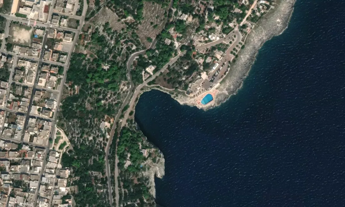 Satelite image of Zinzulusa