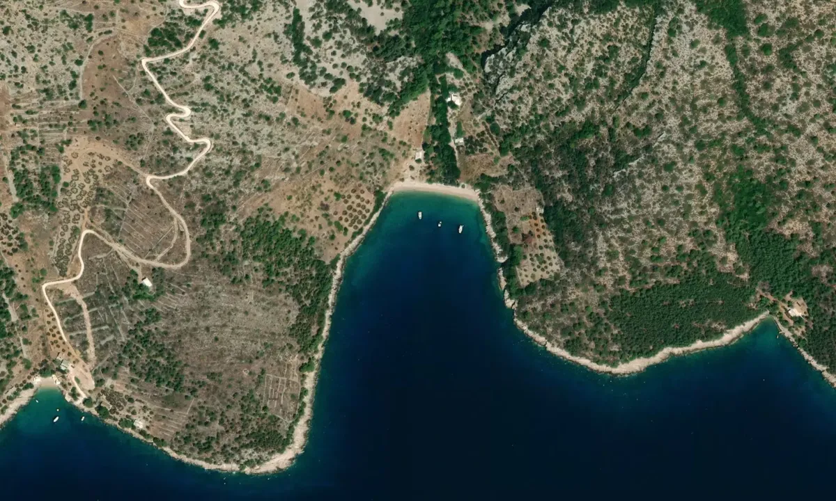 Flyfoto av Zirje Beach