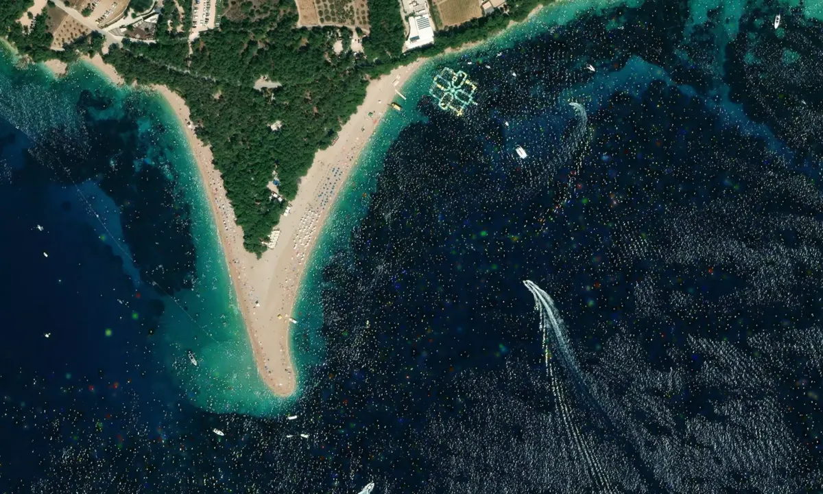 Flyfoto av Zlatni Rat 1